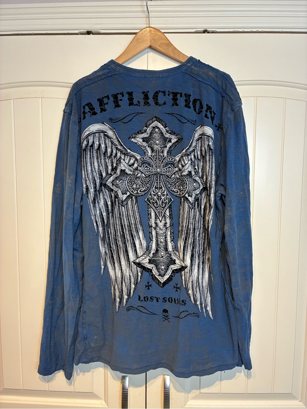 Affliction Blue Long-Sleeve Shirt with Winged Cross Graphic Size XXL